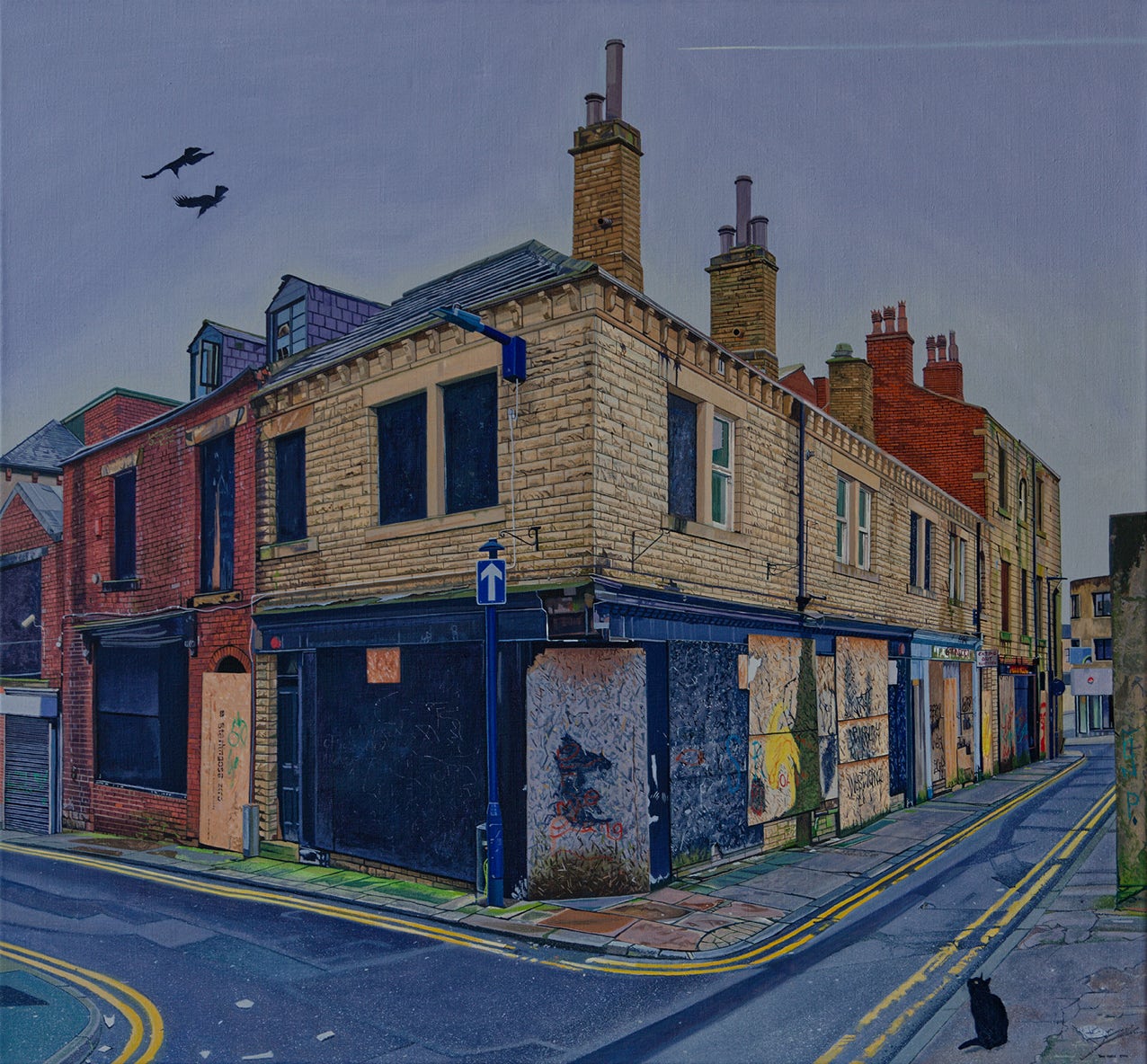 A black cat and two crows in Union Street